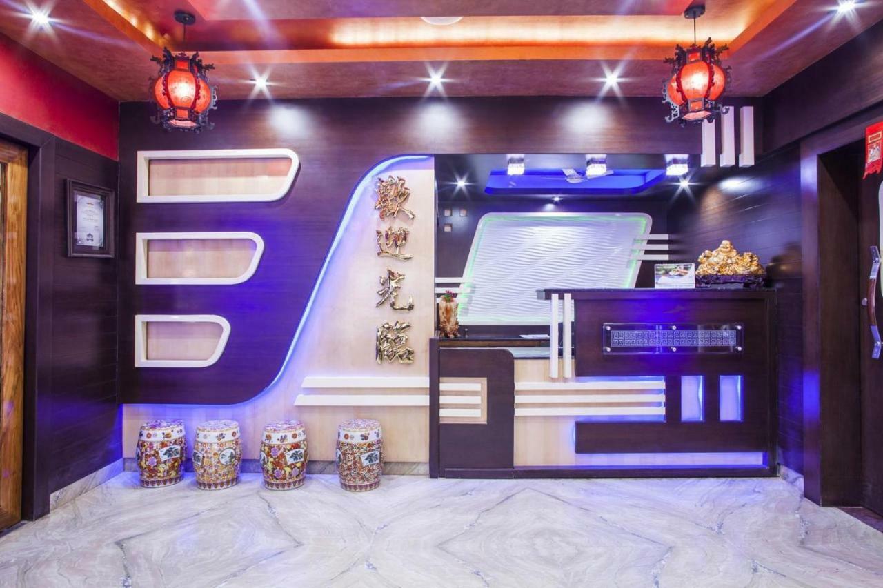 Hotel Lee Garden プリ エクステリア 写真