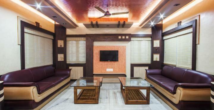 Hotel Lee Garden プリ エクステリア 写真