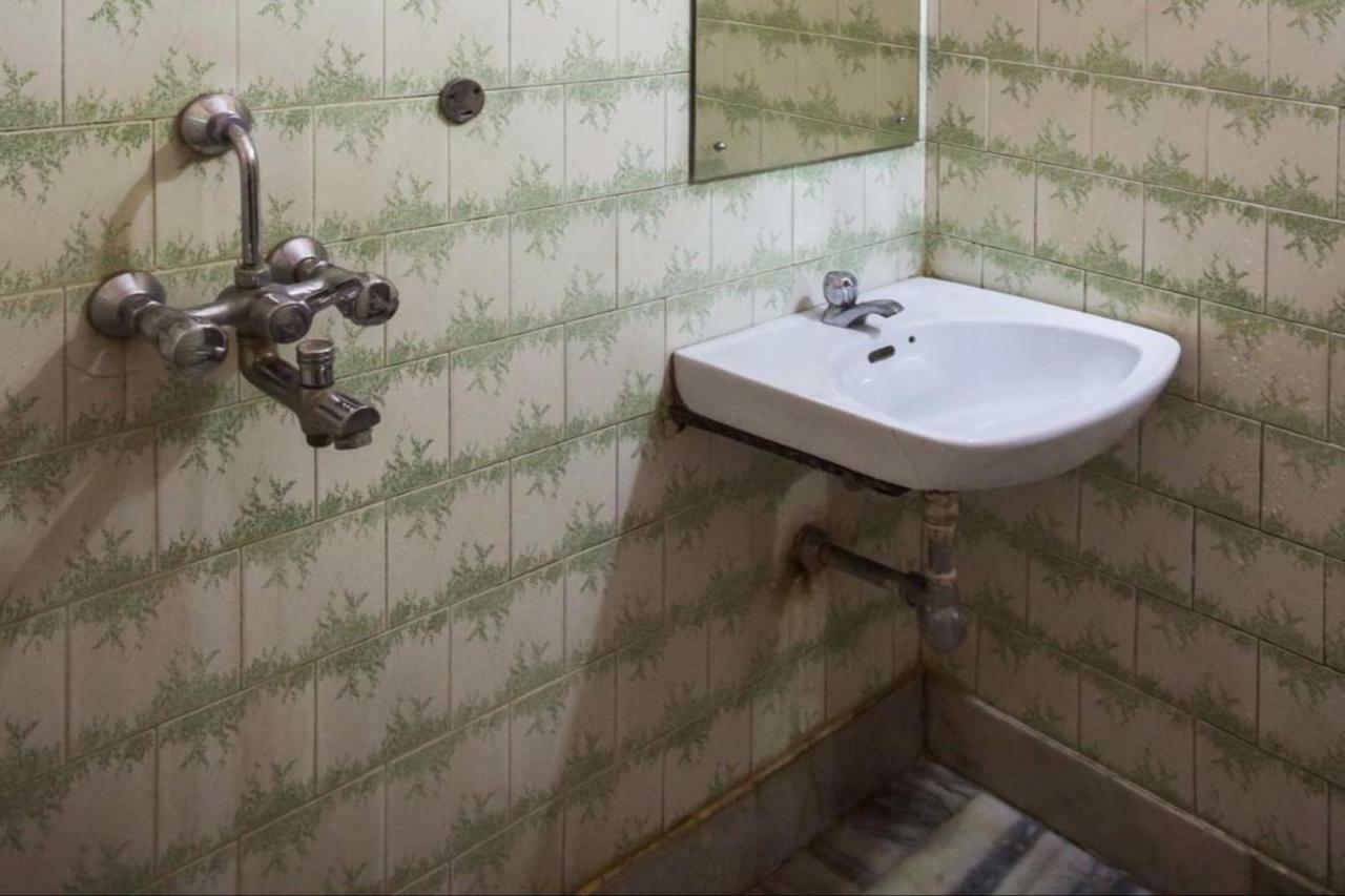 Hotel Lee Garden プリ エクステリア 写真